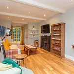 Beautiful Hideout In Center Of Edinburgh